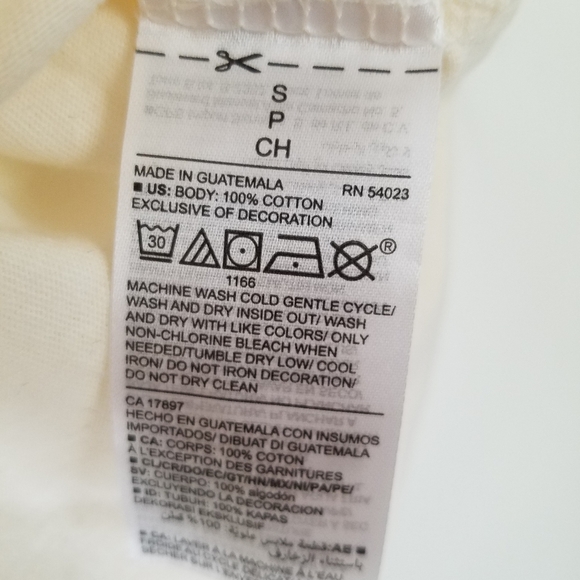 NWT Old Navy Graphic Tee Cream Size Small - Picture 3 of 4